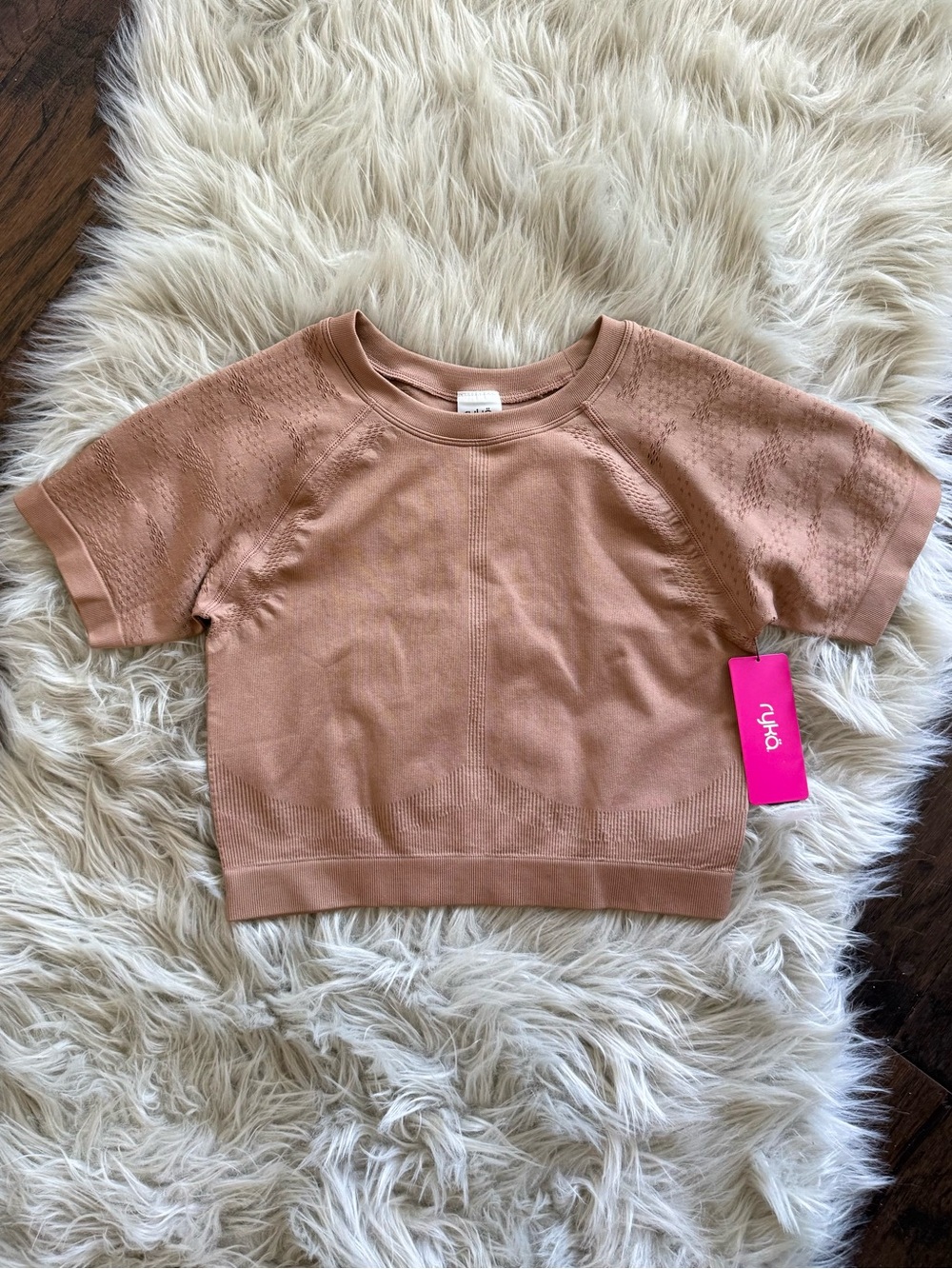 NWT Ryka Seamless Cropped Athletic Top